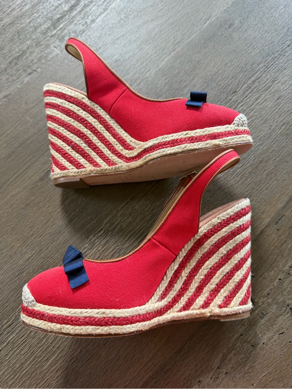 Kate Spade New York Sweetie Espadrille Wedge Slingback with Navy Bow. Size 7.5